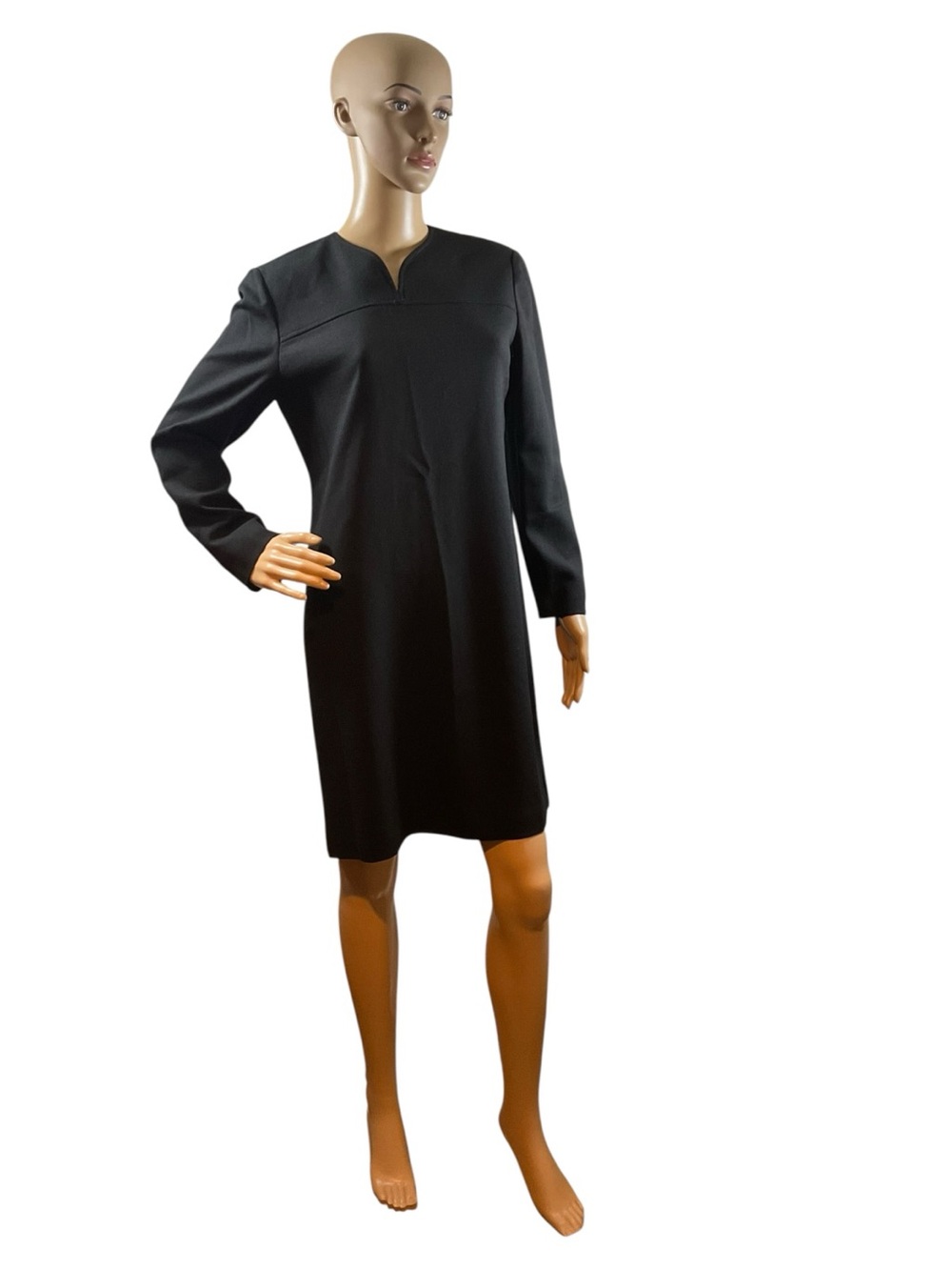 Evan Picone Black Long-Sleeve Notch-Neck Shift Dress